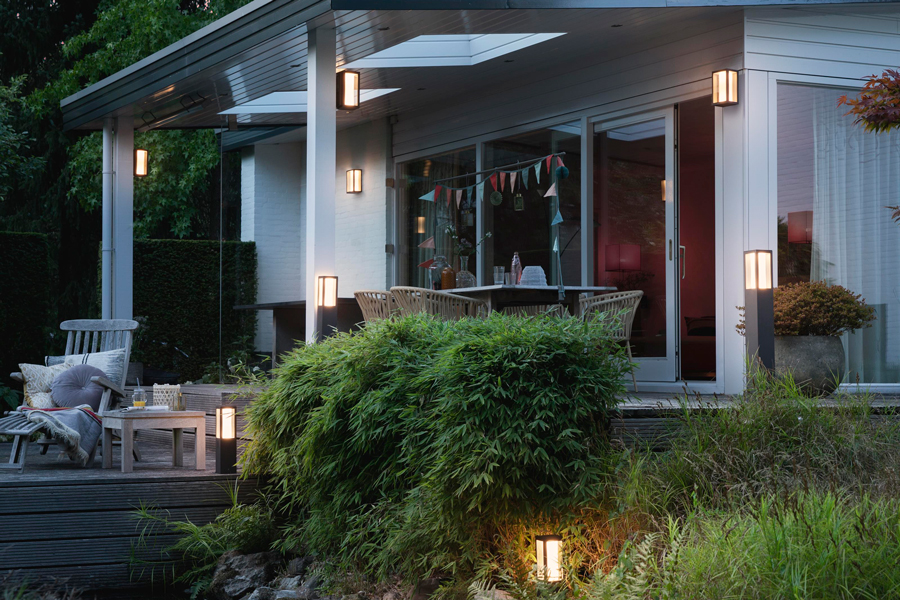 Bij het maken van een lichtplan denk je na over welke plekken je in de tuin wilt verlichten en ontstaat een functioneel en sfeervol totaalplaatje.  